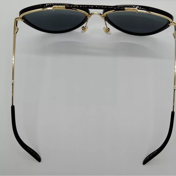 Gucci Avaitor Sunglasses - Picture 9 of 9